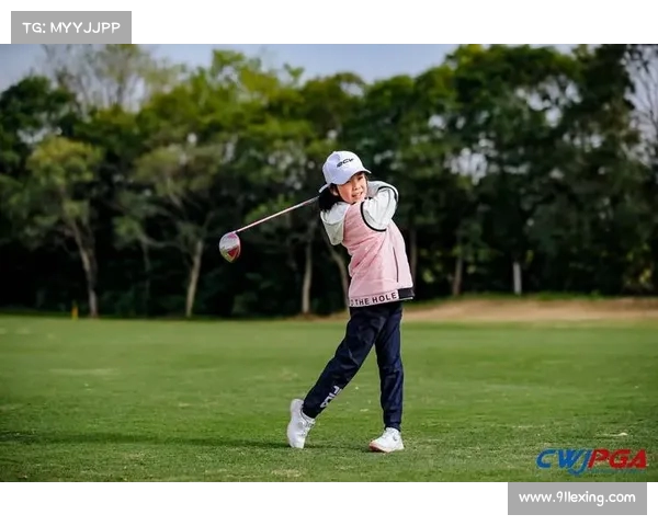 高尔夫电竞新风潮:虚拟赛场与现实竞技的完美融合 高尔夫电竞新风潮:虚拟赛场与现实竞技的完美融合